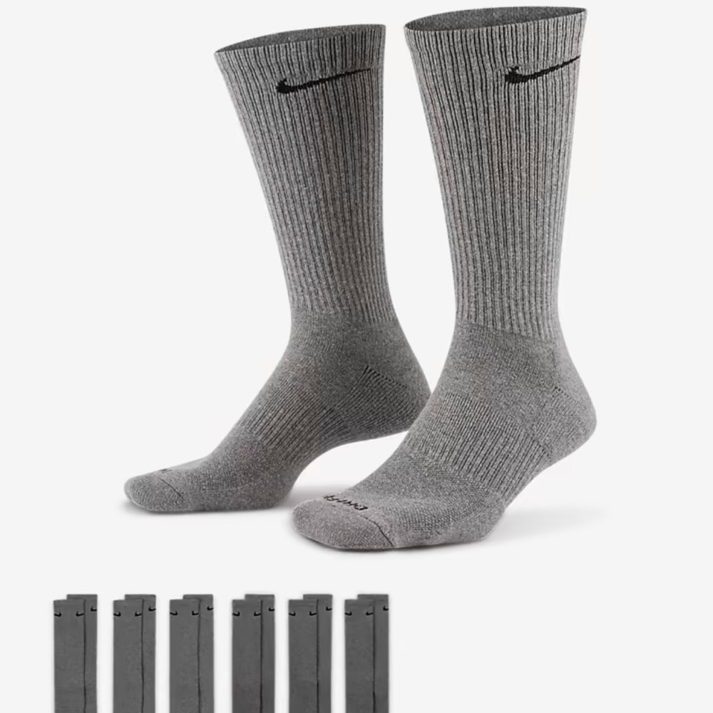 Nike 
Training Crew Socks (6 Pairs)
Nike Everyday Cushioned